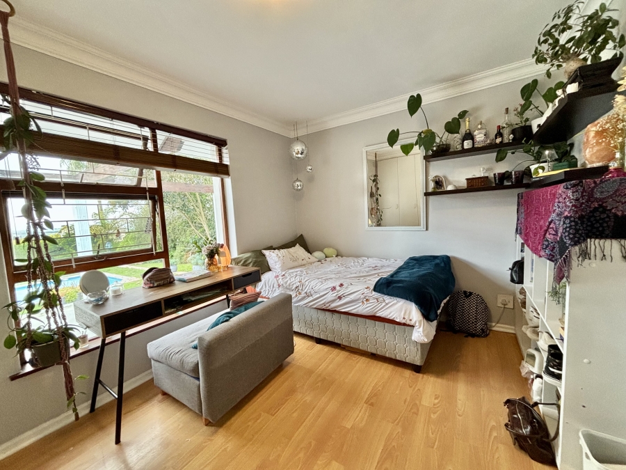 5 Bedroom Property for Sale in Vierlanden Western Cape